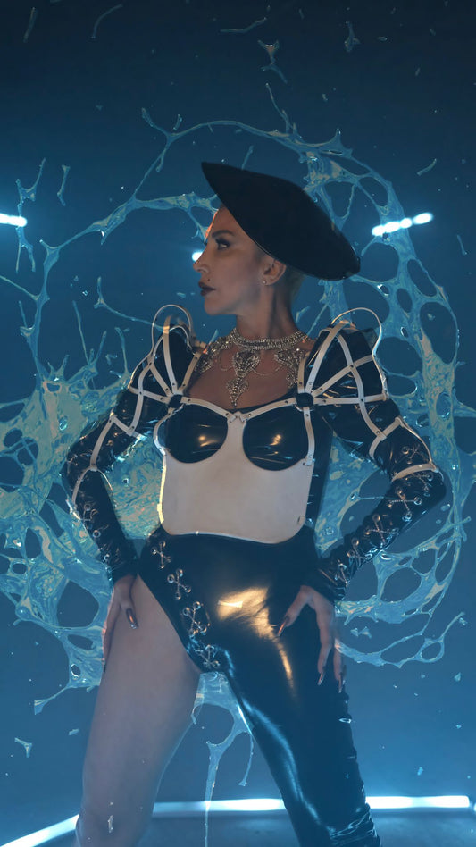 Hande Yener x Faith in Fatih