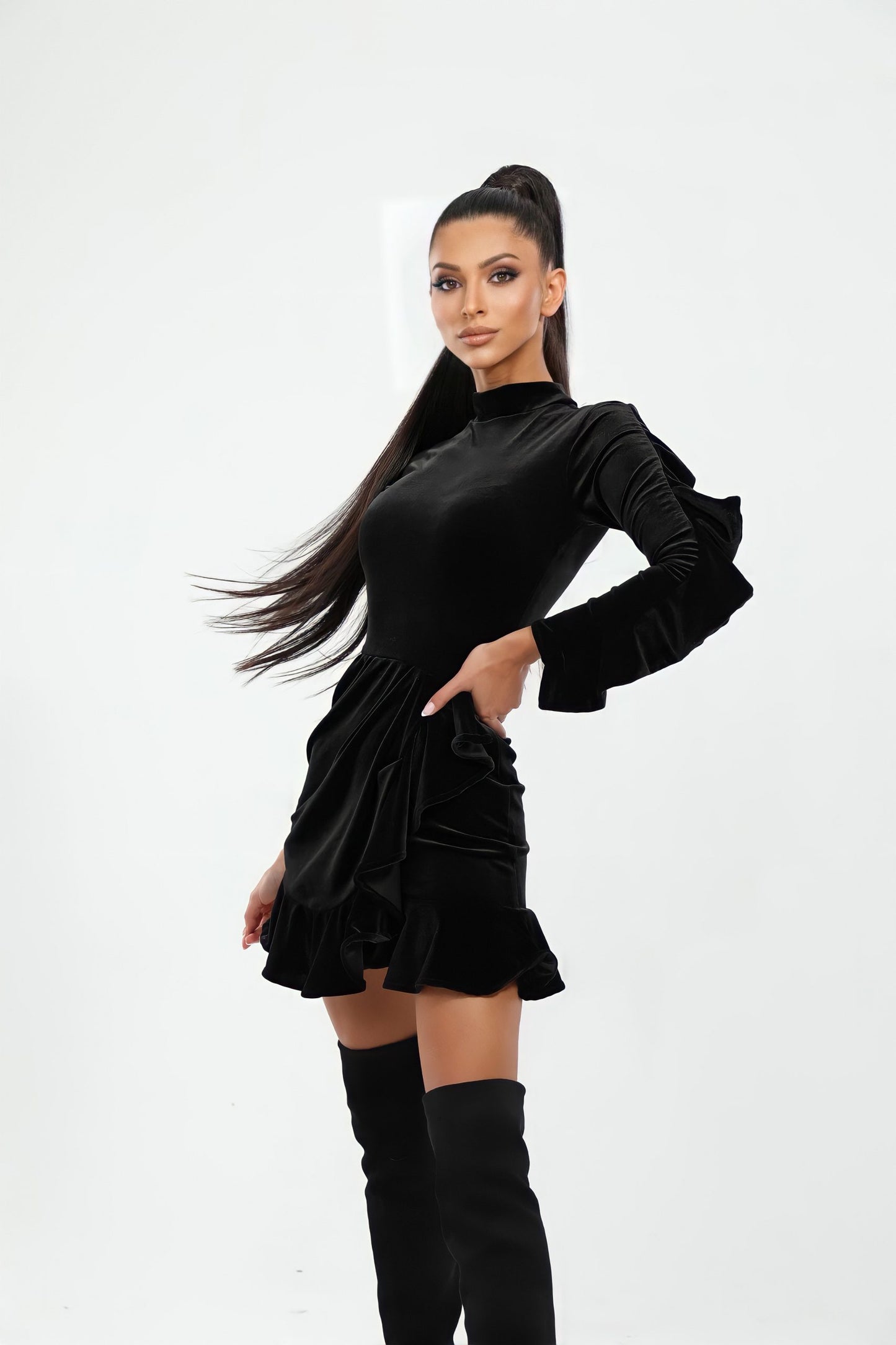 Рокля "Renaissance - Ruffles"